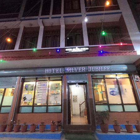 Hotel Silver Jubilee Kathmandu Buitenkant foto