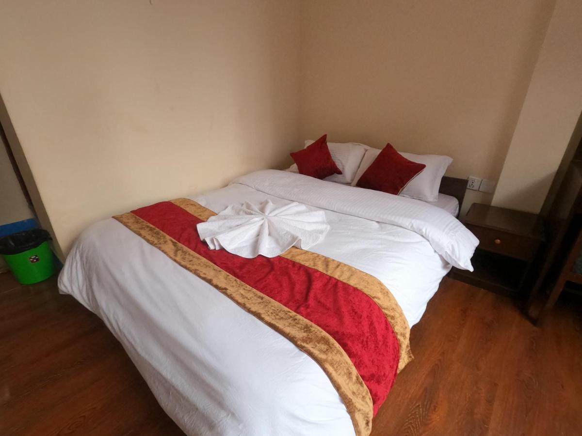 Hotel Silver Jubilee Kathmandu Buitenkant foto