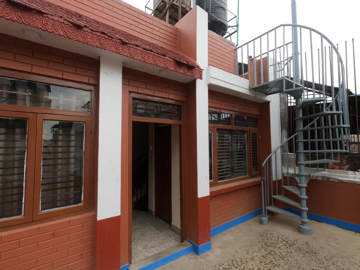 Hotel Silver Jubilee Kathmandu Buitenkant foto